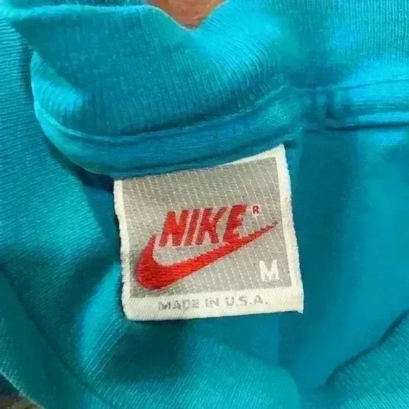 Vintage nike air hard bugs bunny space jam tshirt size medium made in usa - Picture 3 of 4